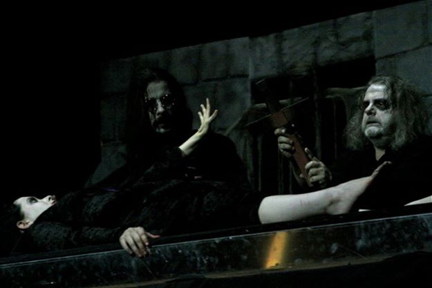 Sirius est dracula dans le spectacle "La nouvelle fiancée de Dracula" - Spectacle 'gore'